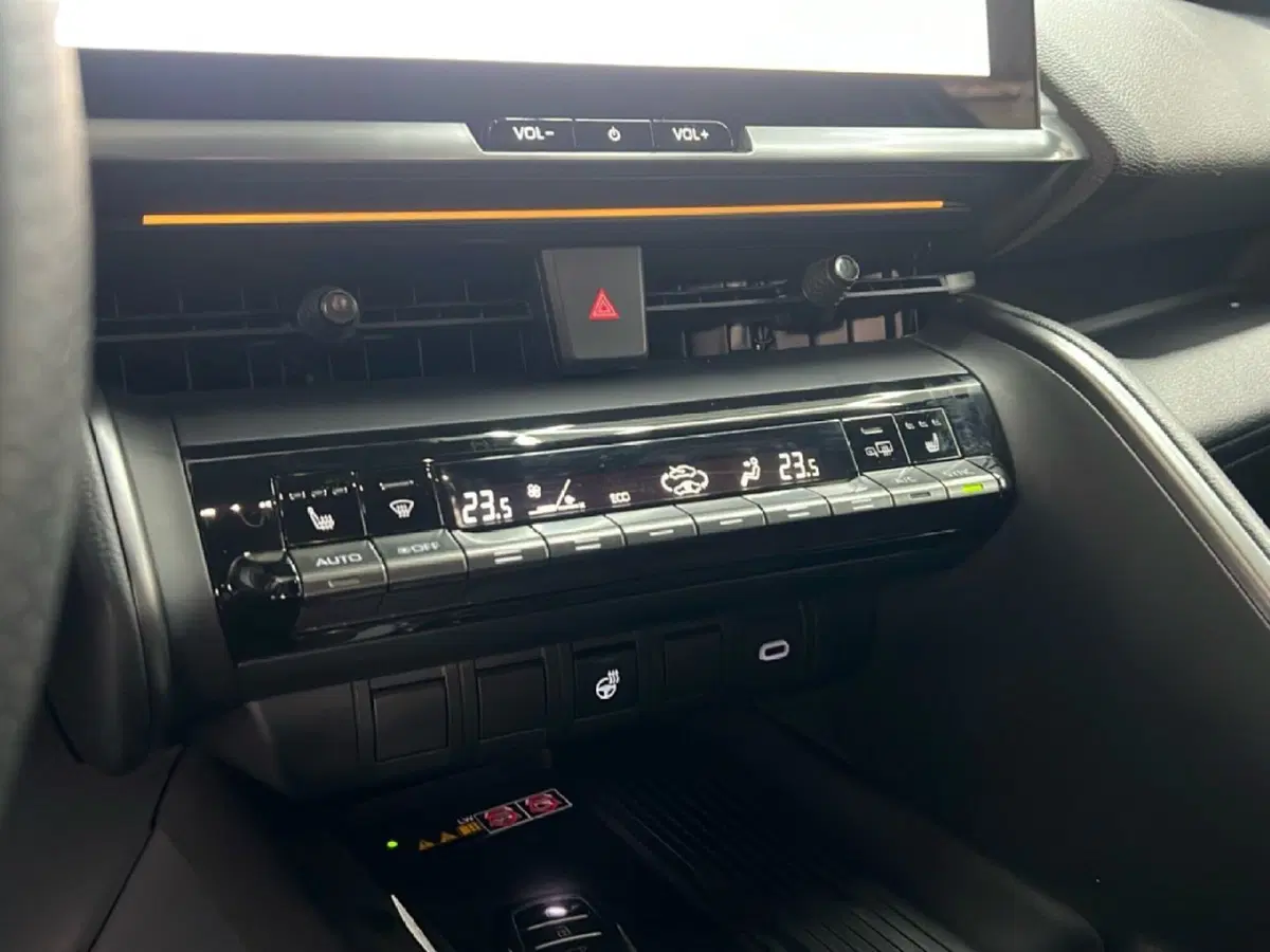 Toyota Toyota C-HR usata a Roma (15)