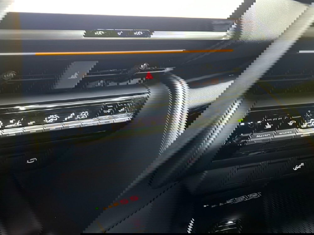 Toyota Toyota C-HR usata a Roma (15)