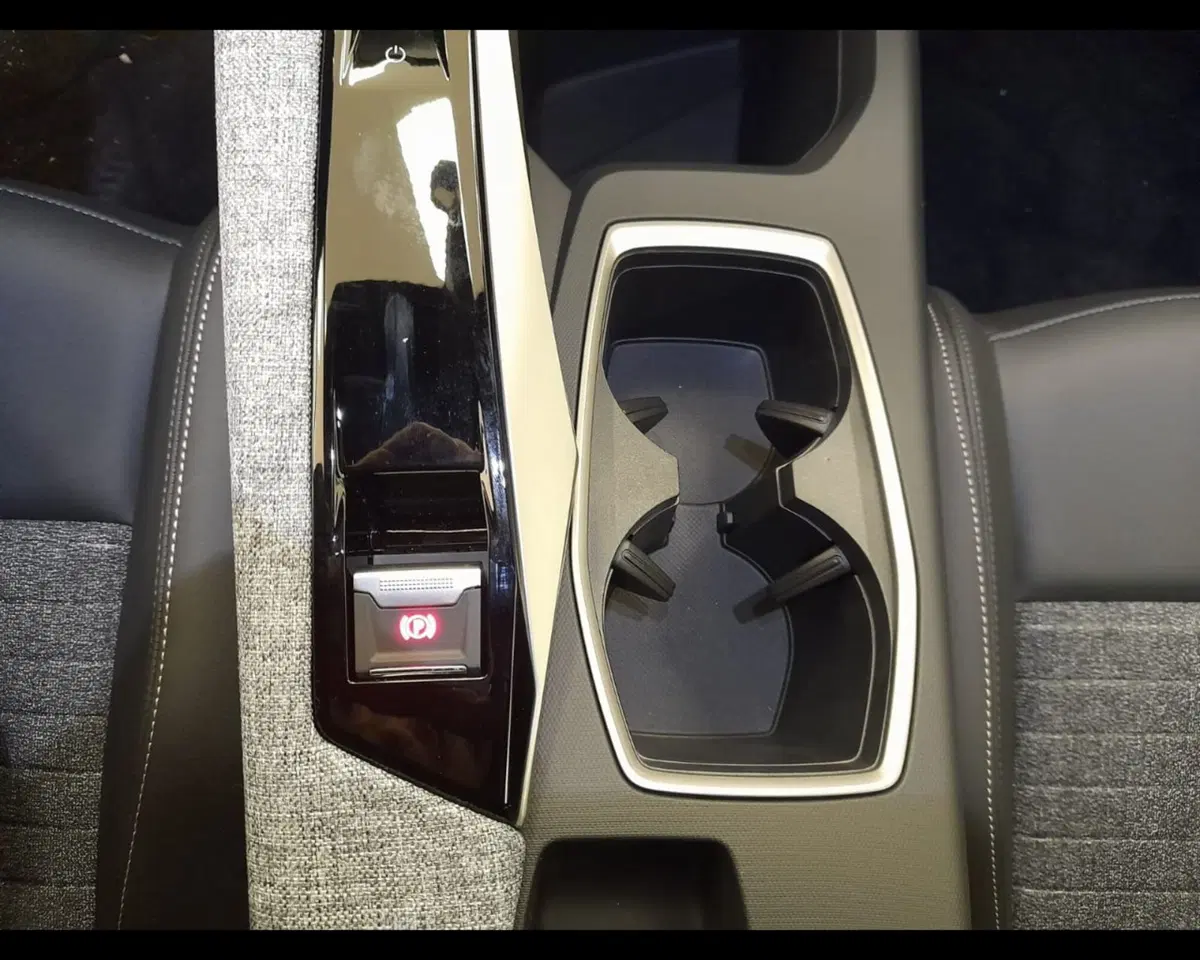 Peugeot 3008 nuova a Alessandria (15)