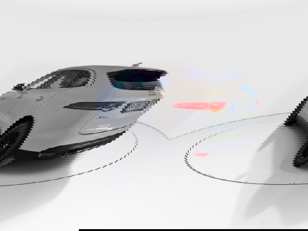 Jaguar F-Pace usata a Modena (9)