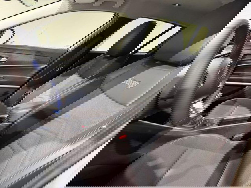 Jeep Avenger usata a Salerno (11)