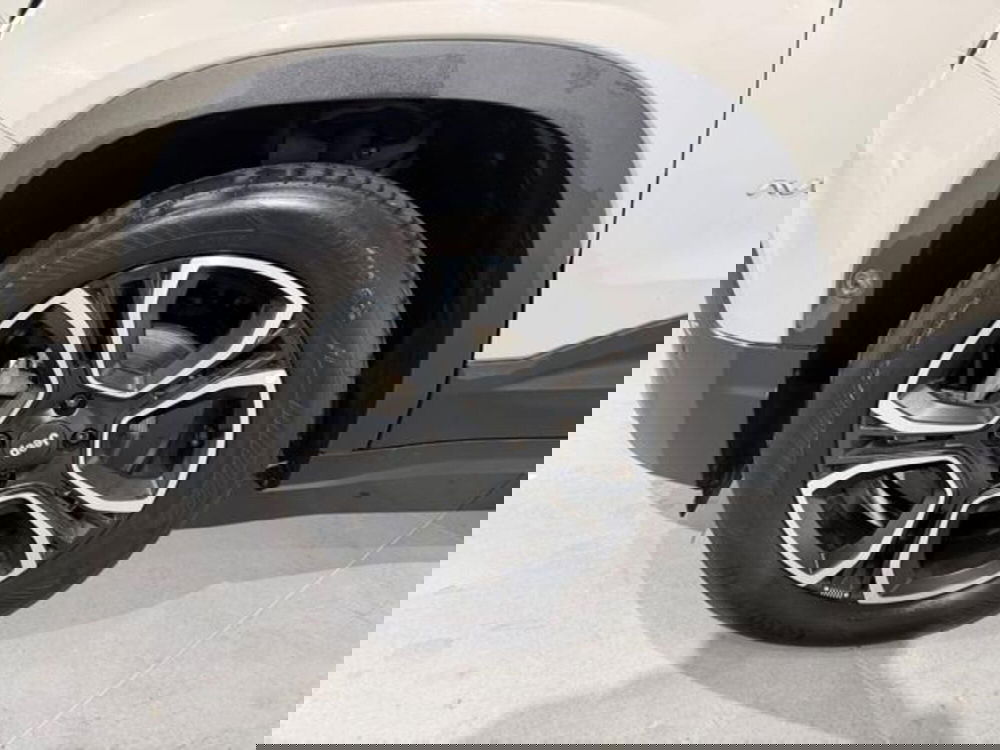 Jeep Avenger usata a Salerno (9)