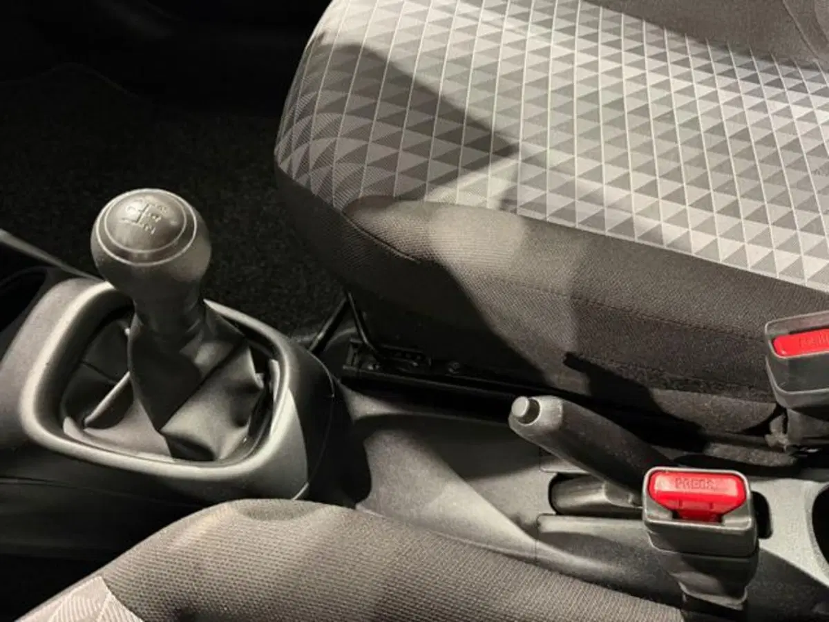 Peugeot 108 usata a Salerno (19)