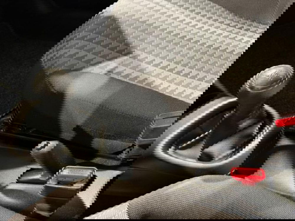 Peugeot 108 usata a Salerno (19)