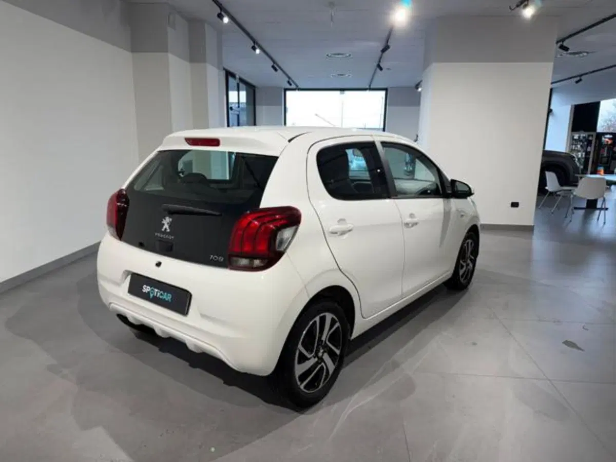 Peugeot 108 usata a Salerno (4)