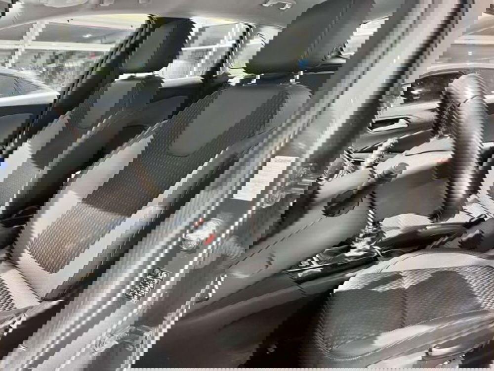 Opel Crossland X usata a Savona (11)