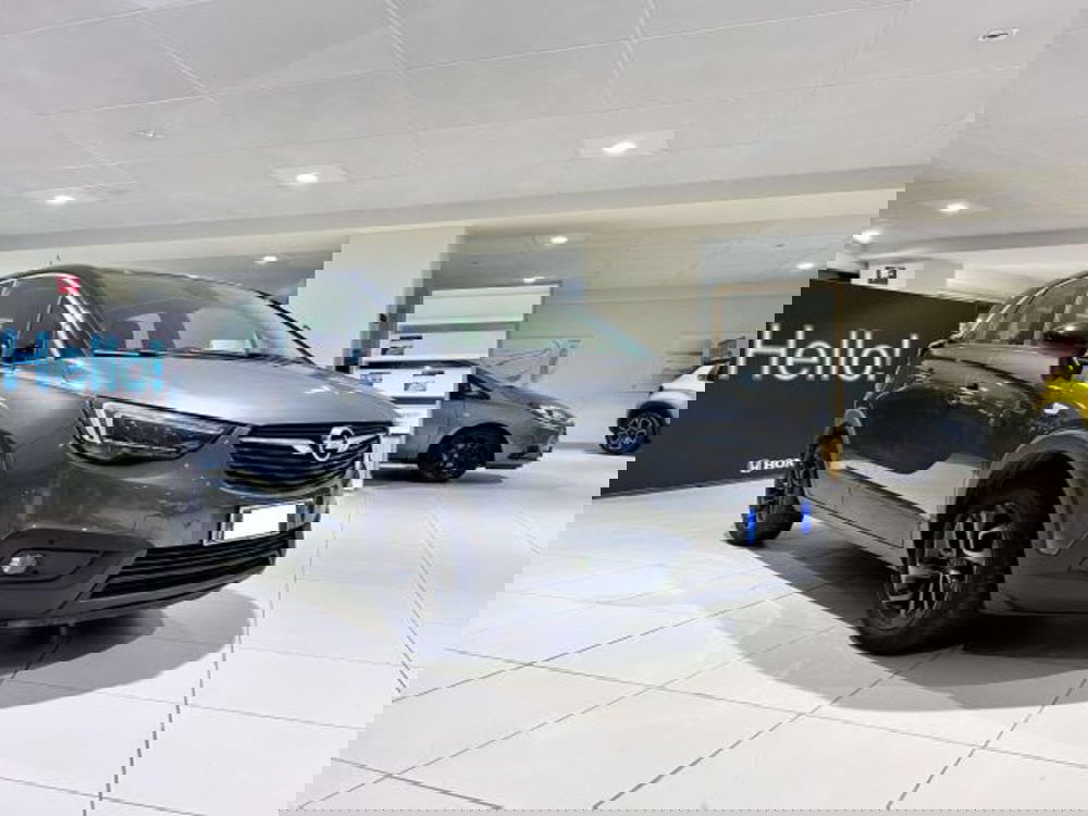 Opel Crossland X usata a Savona (8)