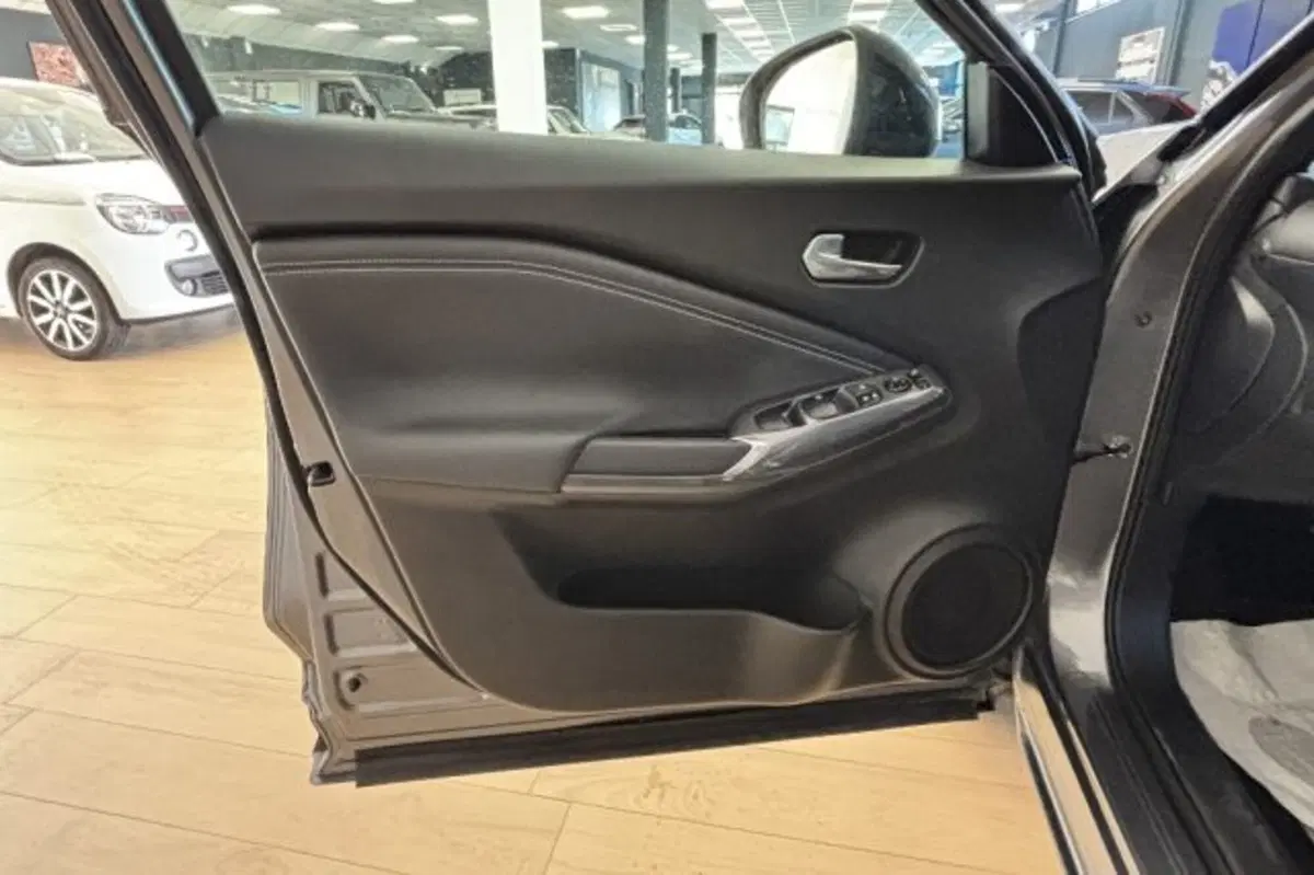 Nissan Juke usata a Latina (12)