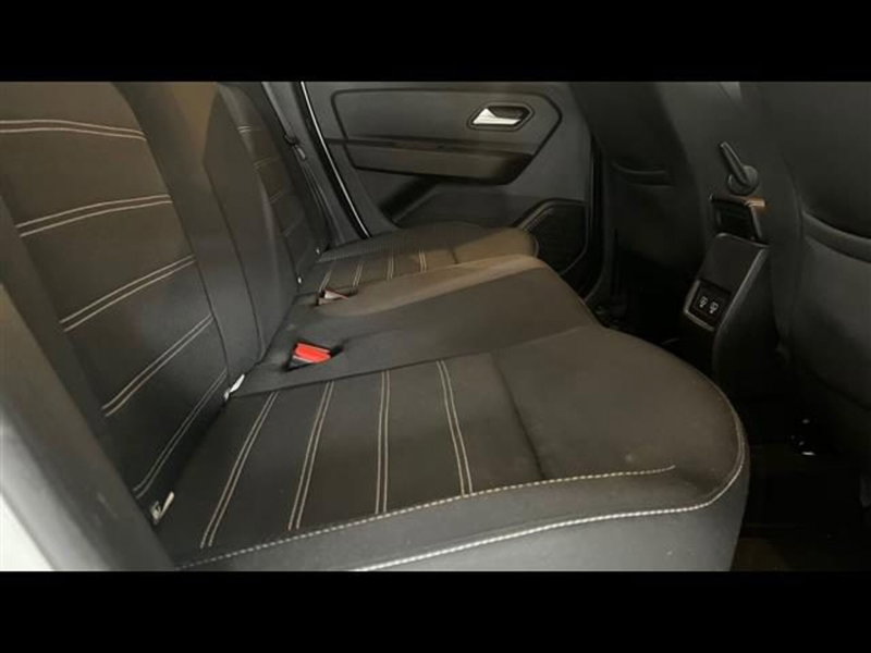 Dacia Duster usata a Firenze (13)