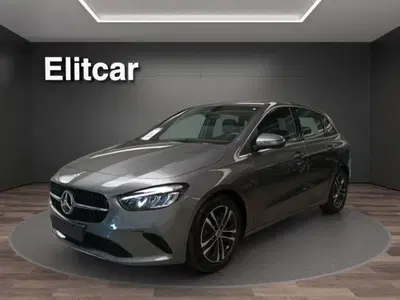 Mercedes-Benz Classe B 180 Progressive Advanced Plus auto del 2024 usata a Magenta