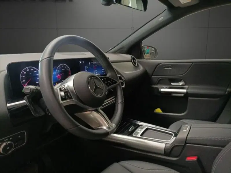 Mercedes-Benz Classe B usata a Milano (11)