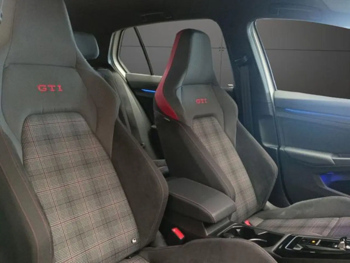 Volkswagen Golf usata a Milano (16)