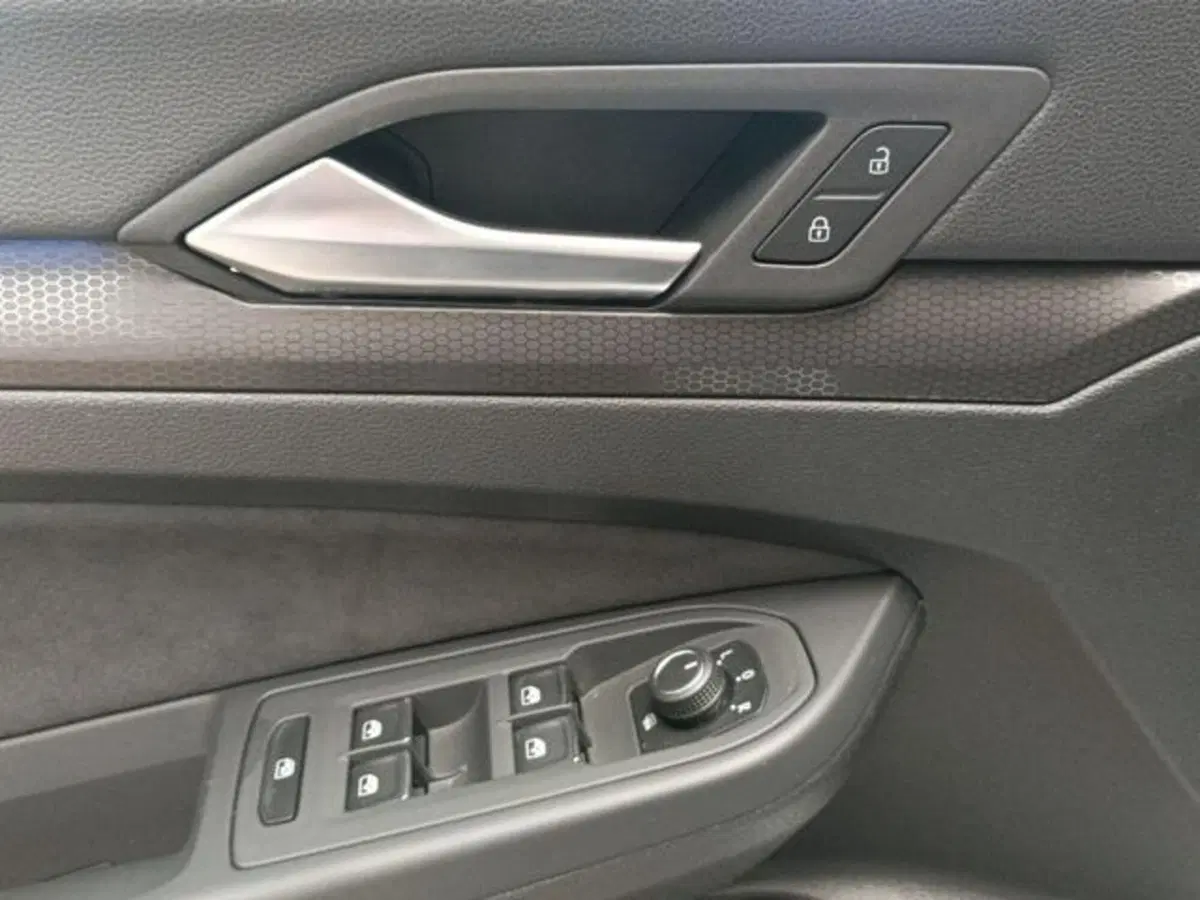 Volkswagen Golf usata a Milano (18)