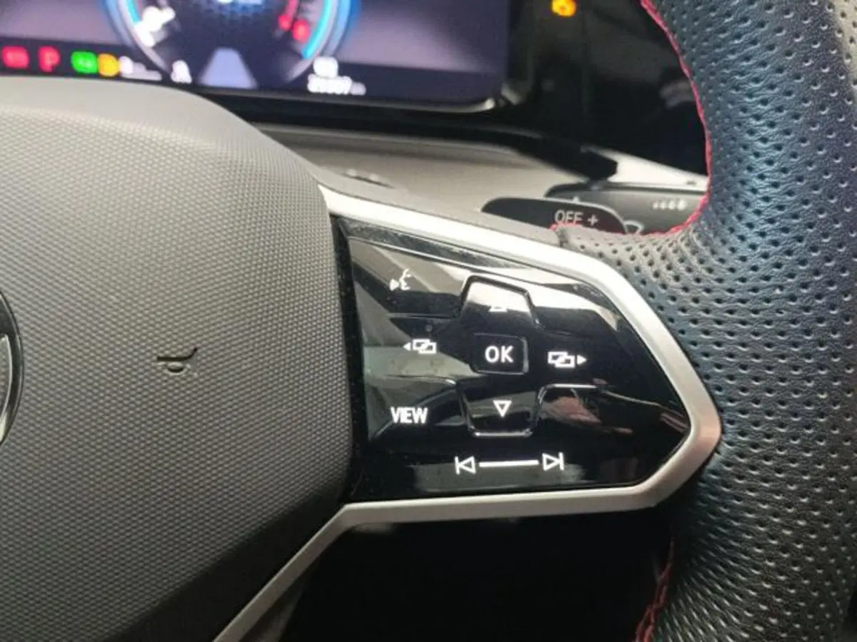 Volkswagen Golf usata a Milano (9)