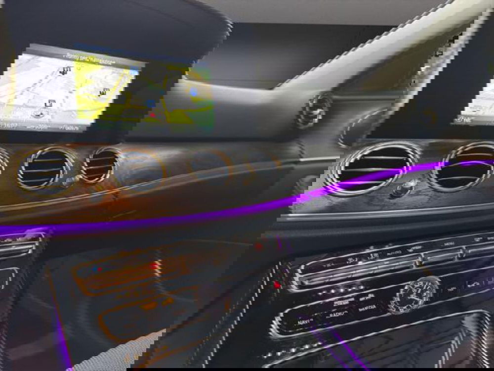 Mercedes-Benz Classe E usata a Milano (12)