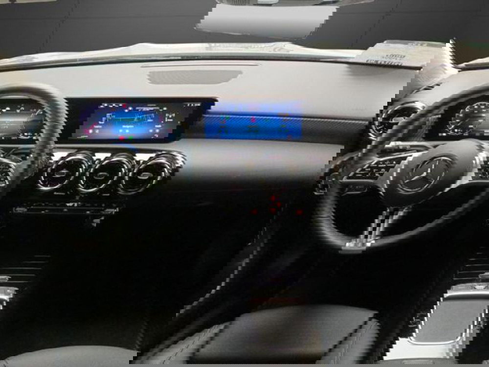 Mercedes-Benz Classe A Sedan usata a Milano (12)
