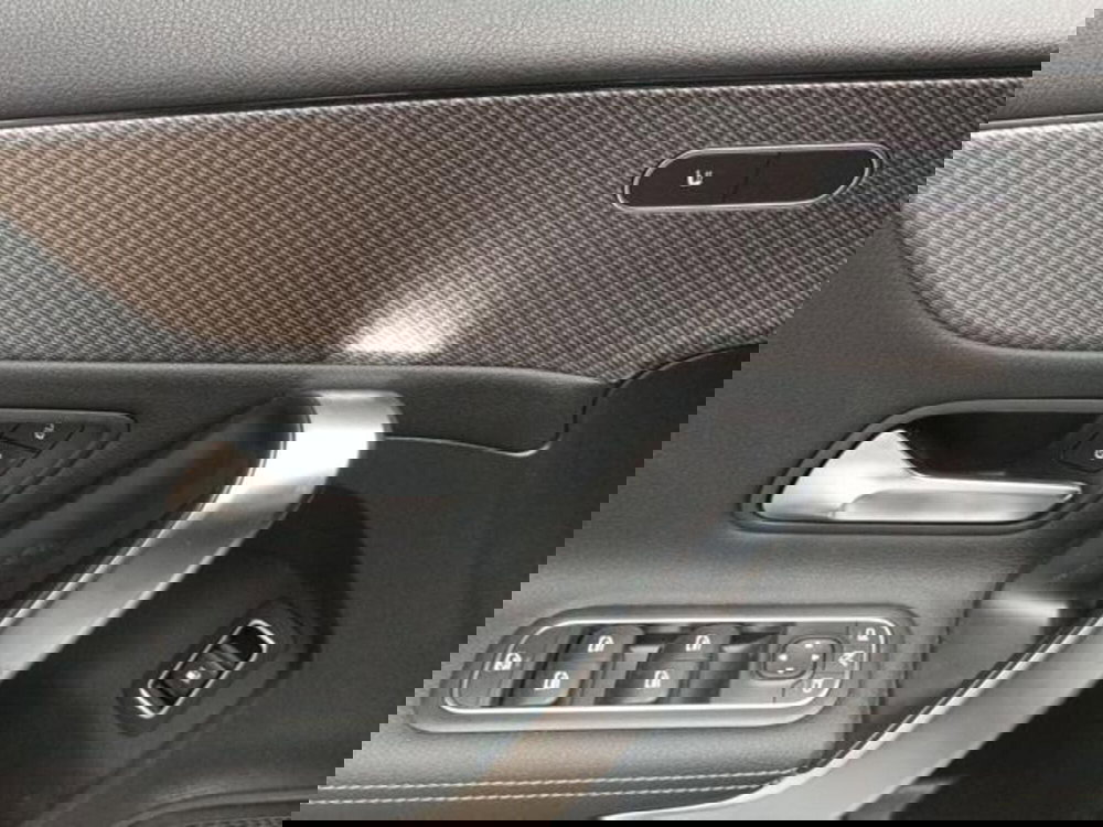 Mercedes-Benz Classe A Sedan usata a Milano (17)