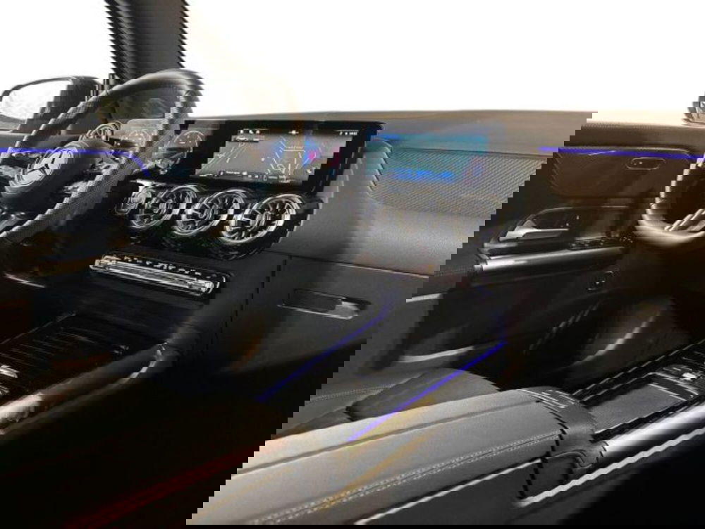 Mercedes-Benz GLA SUV nuova a Bologna (15)