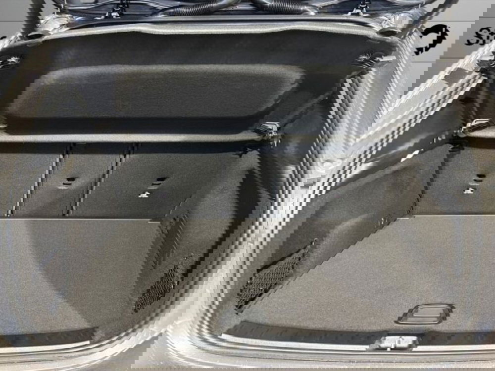 Mercedes-Benz GLA SUV nuova a Bologna (7)