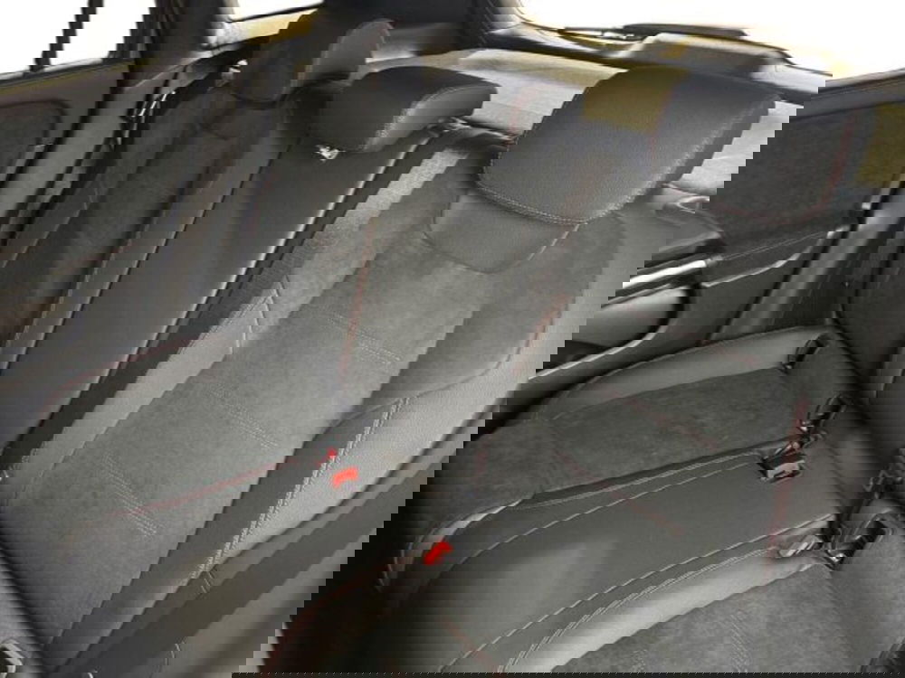 Mercedes-Benz GLA SUV nuova a Bologna (9)