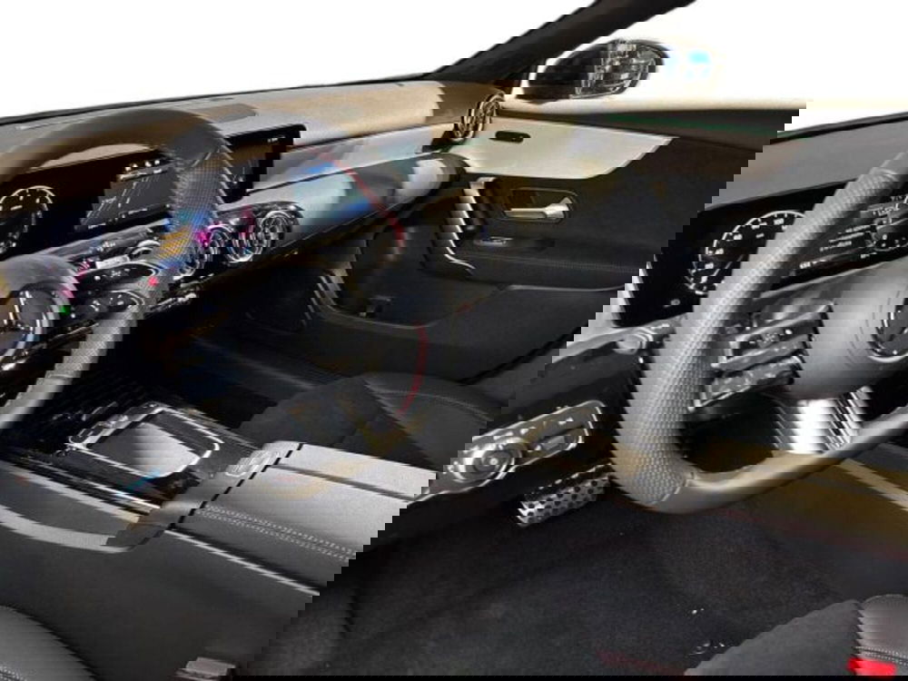 Mercedes-Benz Classe A nuova a Bologna (11)