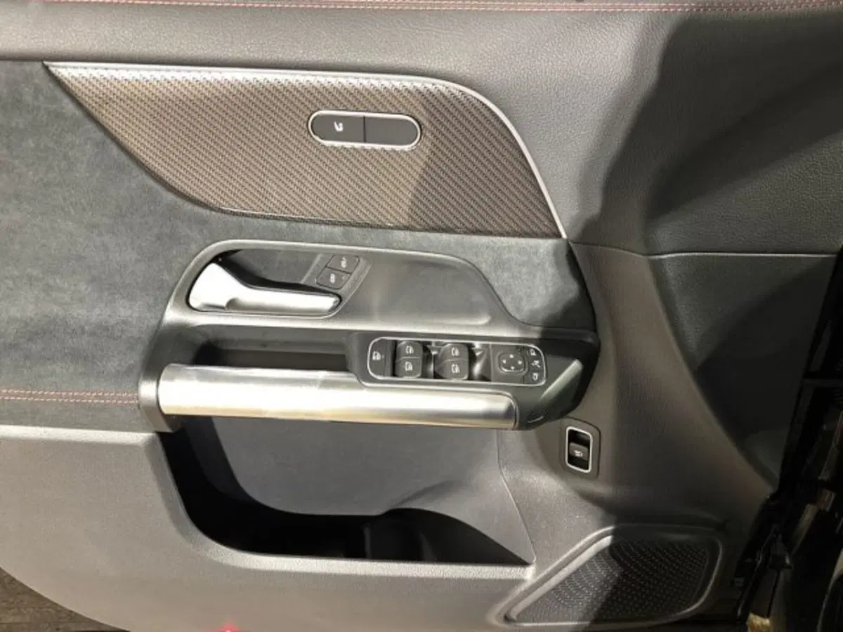 Mercedes-Benz GLA SUV nuova a Bologna (10)