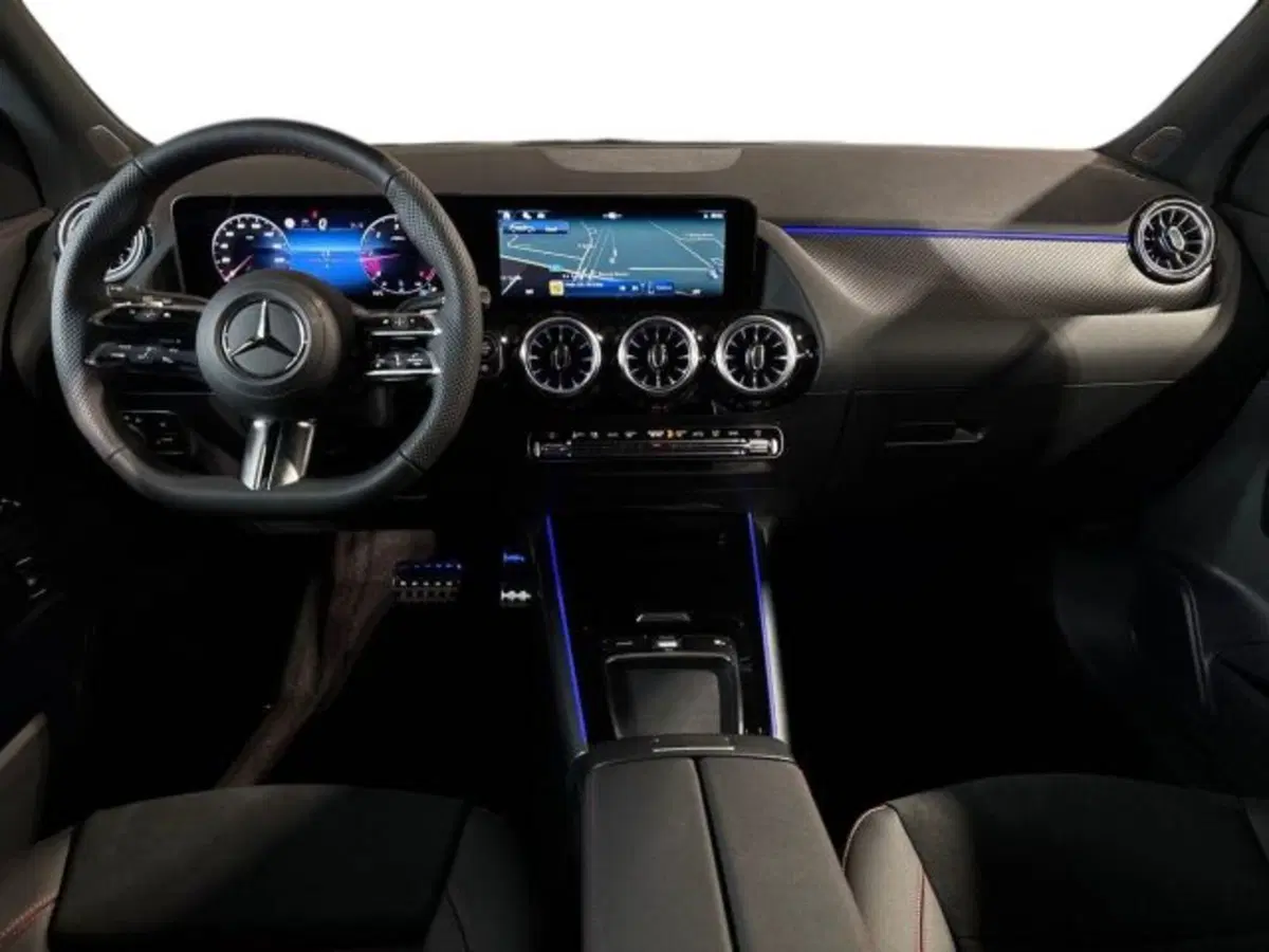 Mercedes-Benz GLA SUV nuova a Bologna (13)