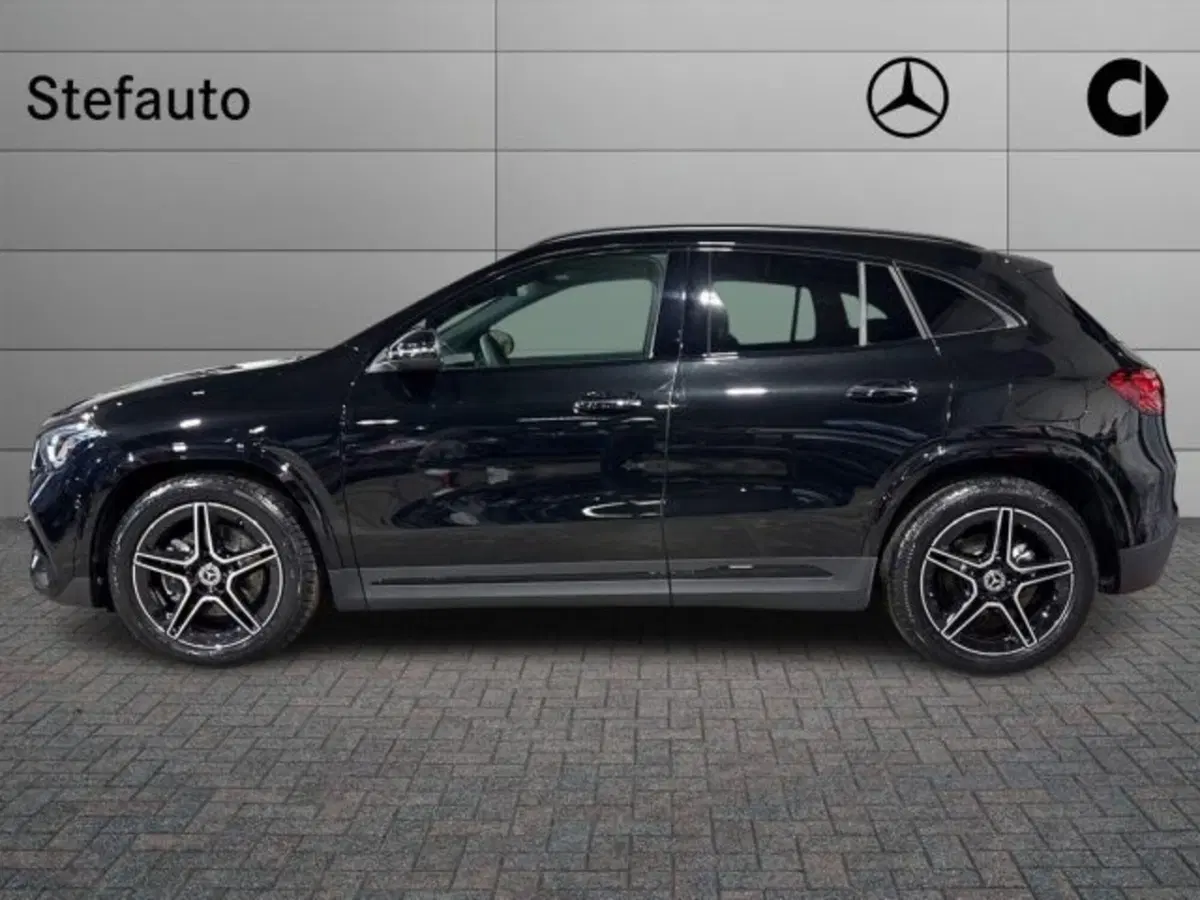 Mercedes-Benz GLA SUV nuova a Bologna (3)