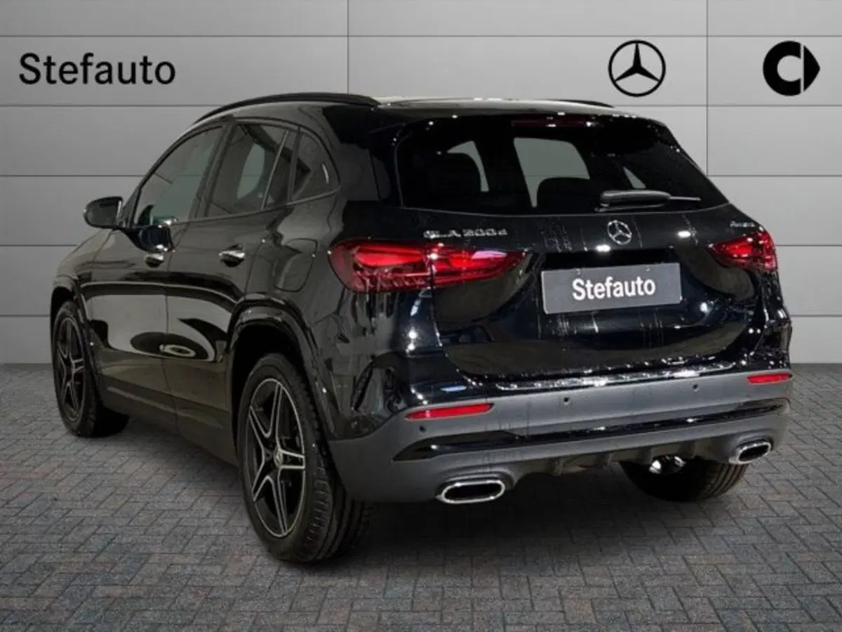 Mercedes-Benz GLA SUV nuova a Bologna (5)