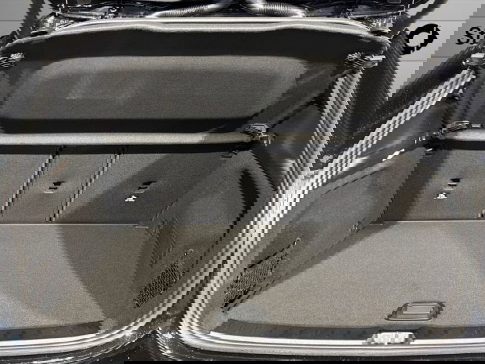 Mercedes-Benz GLA SUV nuova a Bologna (7)