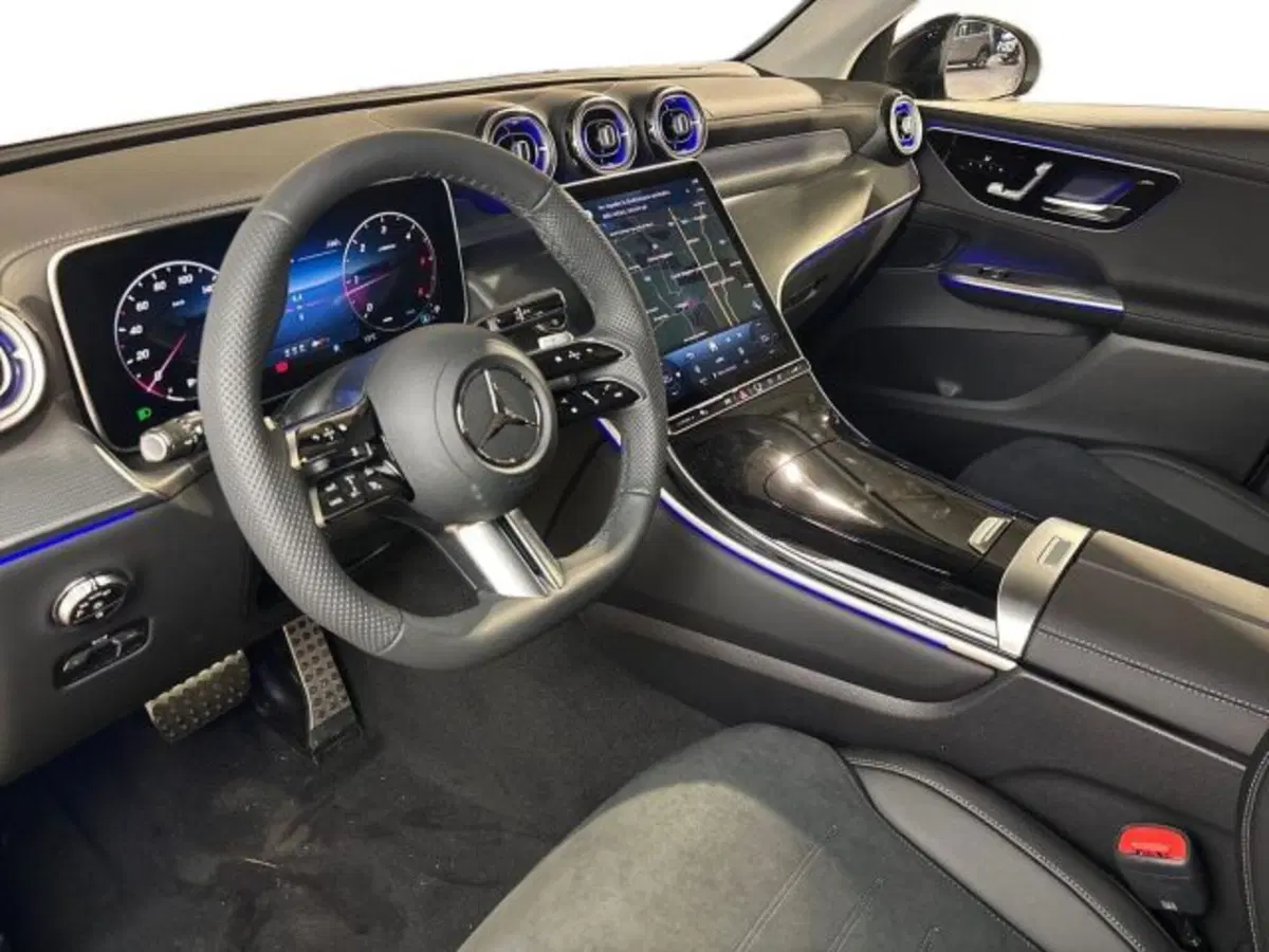 Mercedes-Benz GLC nuova a Bologna (11)