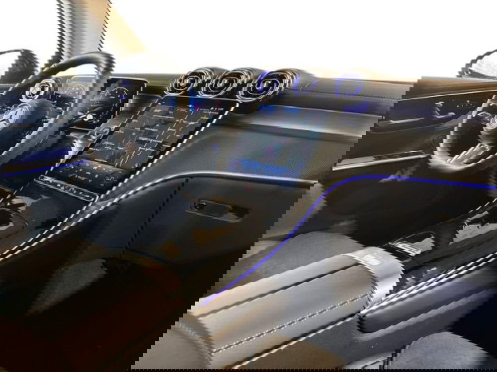 Mercedes-Benz GLC nuova a Bologna (15)