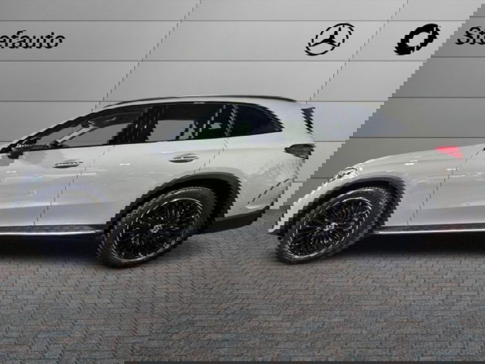 Mercedes-Benz GLC nuova a Bologna (3)