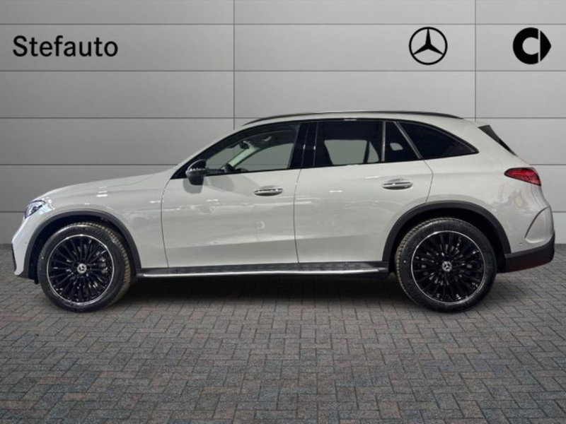 Mercedes-Benz GLC nuova a Bologna (3)