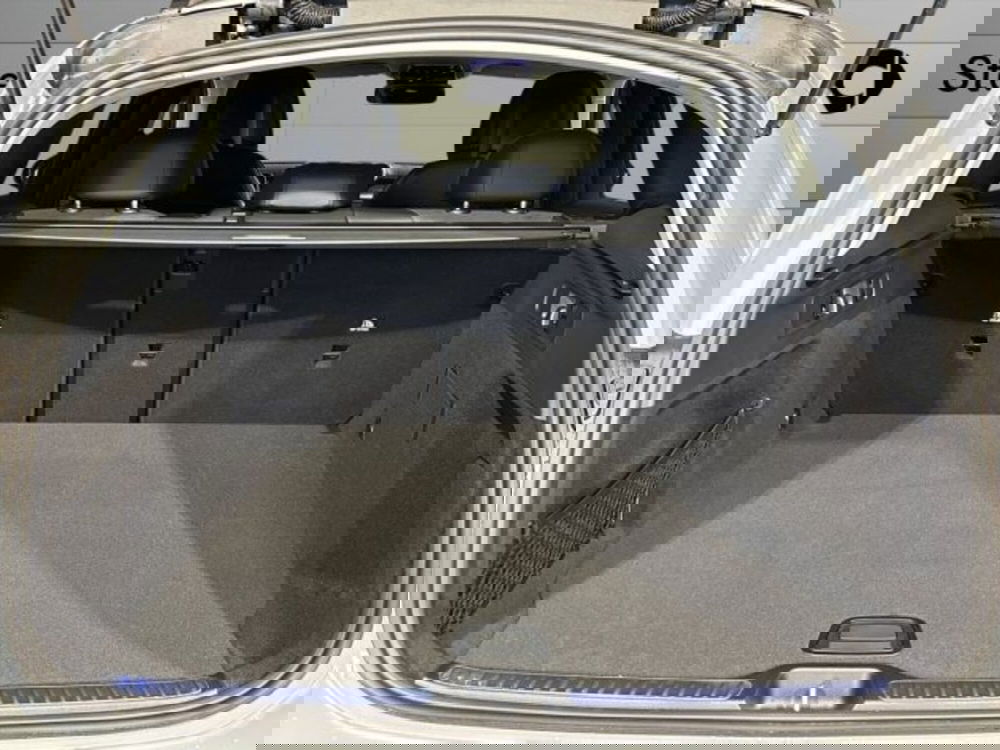 Mercedes-Benz GLC nuova a Bologna (7)