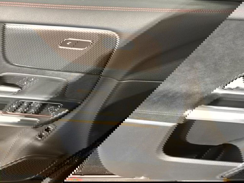 Mercedes-Benz GLA SUV nuova a Bologna (10)