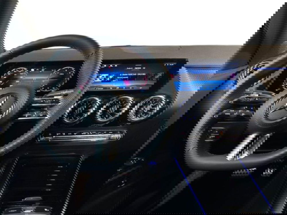 Mercedes-Benz GLA SUV nuova a Bologna (14)