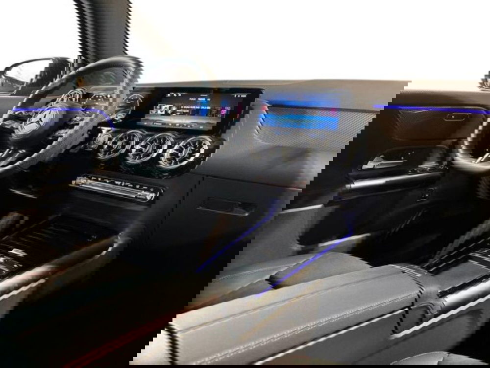 Mercedes-Benz GLA SUV nuova a Bologna (15)