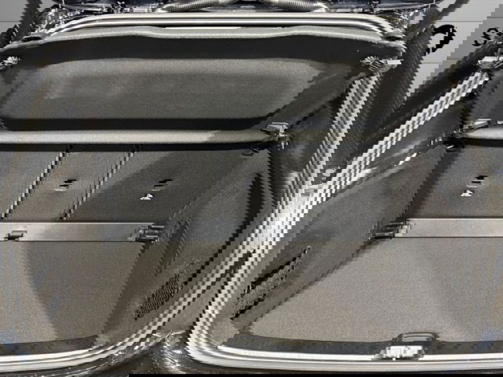 Mercedes-Benz GLA SUV nuova a Bologna (7)