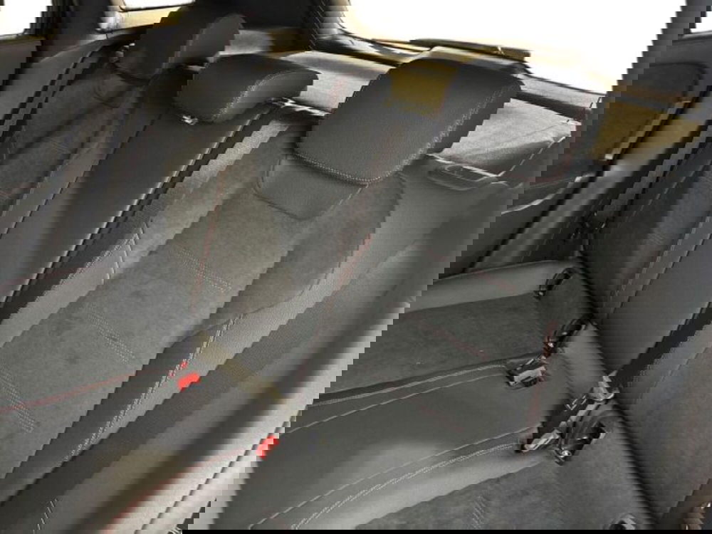 Mercedes-Benz GLA SUV nuova a Bologna (9)