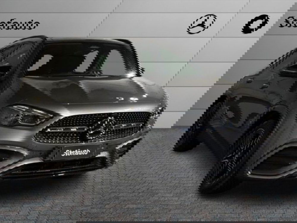 Mercedes-Benz GLA SUV nuova a Bologna