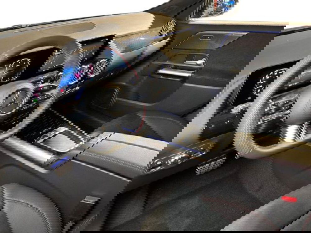 Mercedes-Benz GLA SUV nuova a Bologna (11)