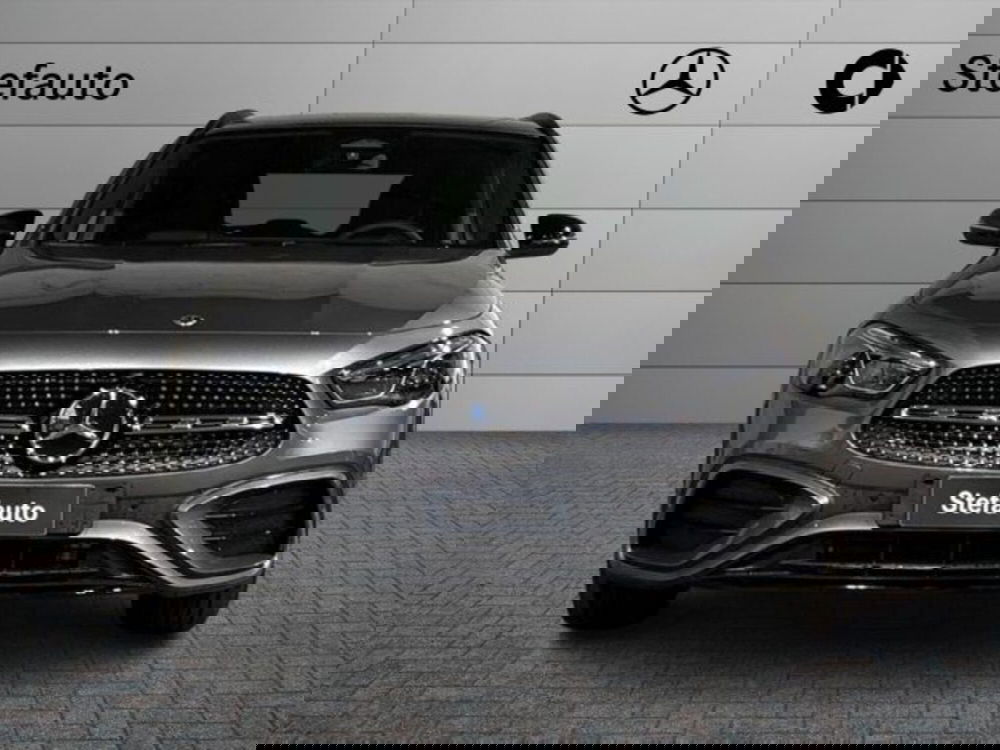 Mercedes-Benz GLA SUV nuova a Bologna (4)