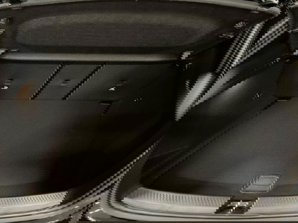 Mercedes-Benz Classe A Sedan nuova a Verona (13)