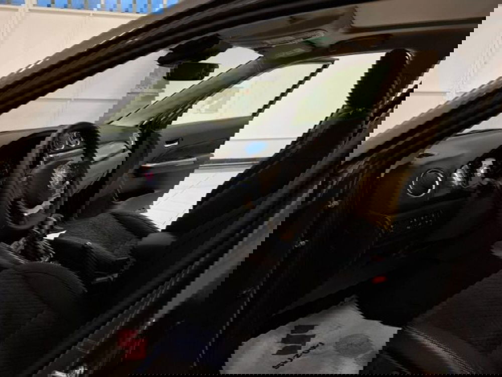 Suzuki Vitara nuova a Reggio Emilia (9)