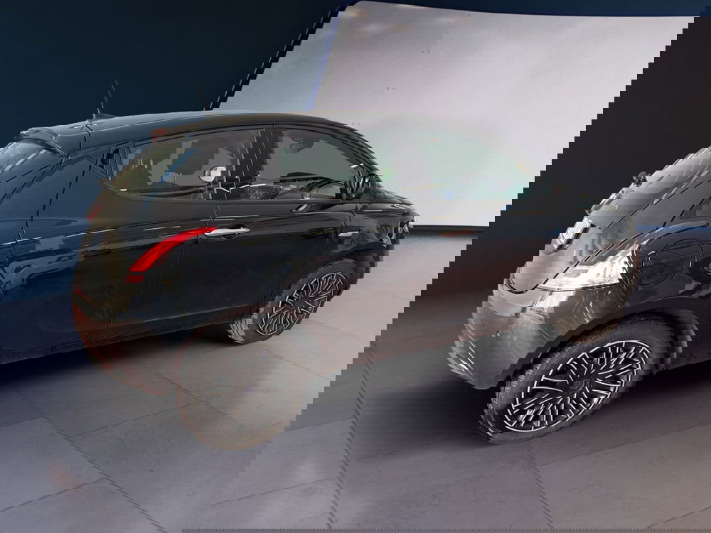 Lancia Ypsilon usata a Torino (4)