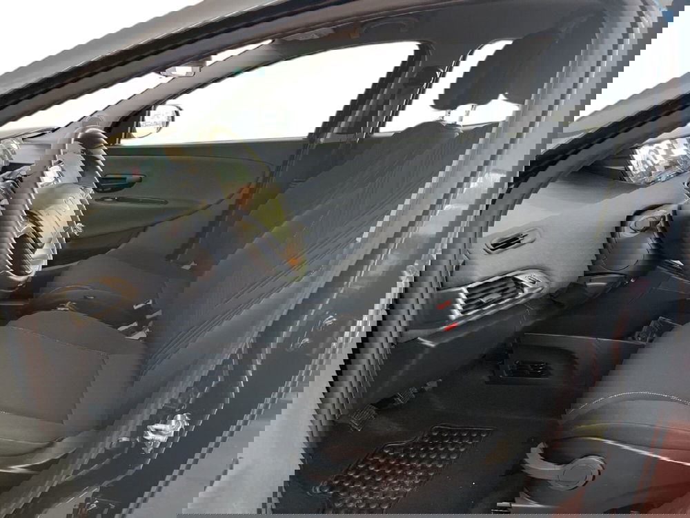 Lancia Ypsilon usata a Torino (9)