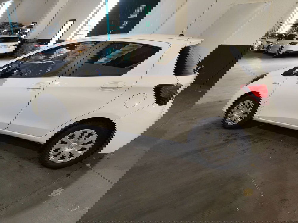 Toyota Yaris usata a Milano (4)