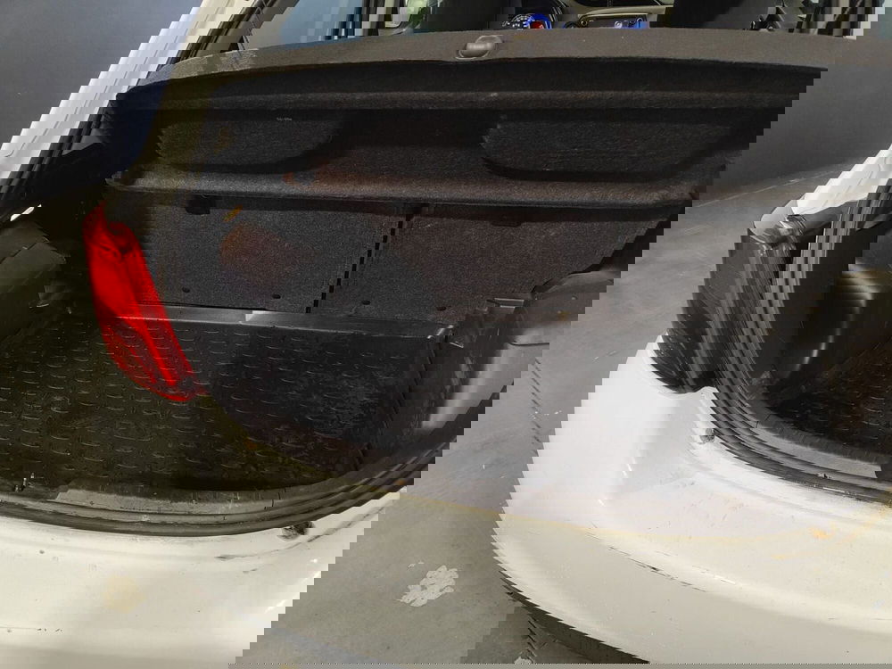 Toyota Yaris usata a Milano (9)