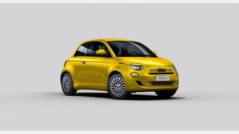 Fiat 500 nuova a Siena
